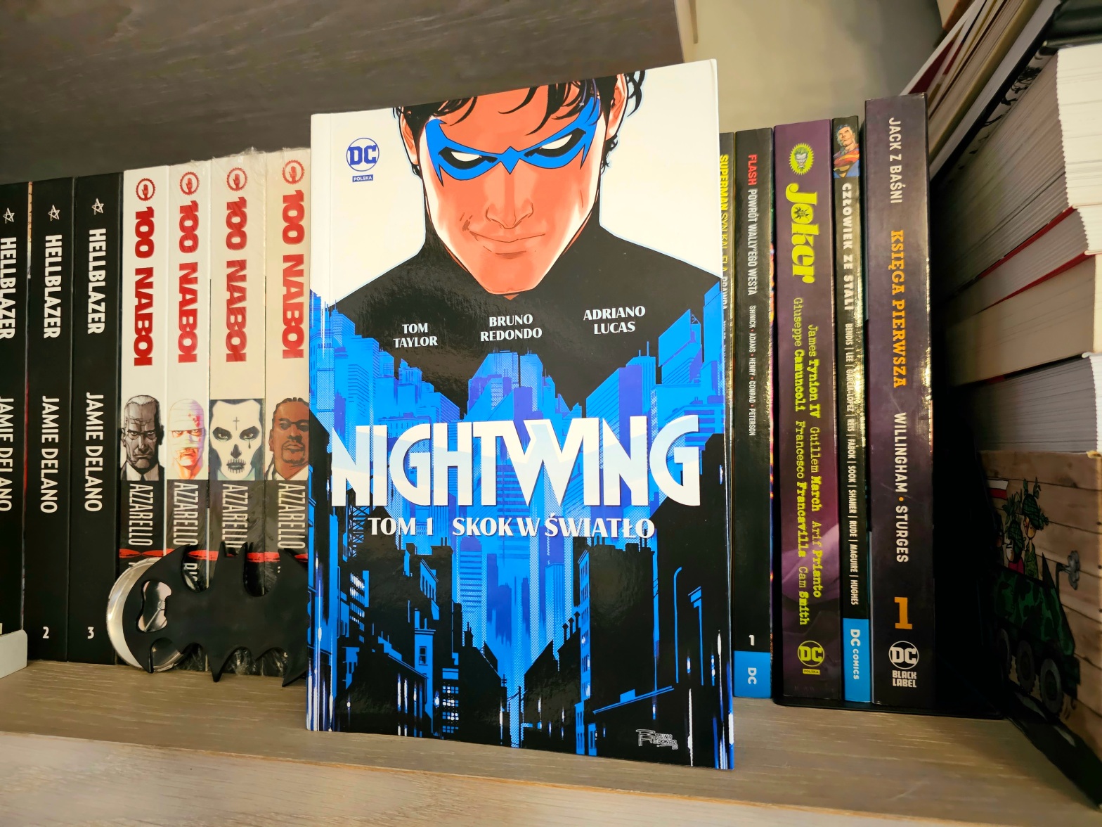 Nightwing. Tom 1. Skok w światło